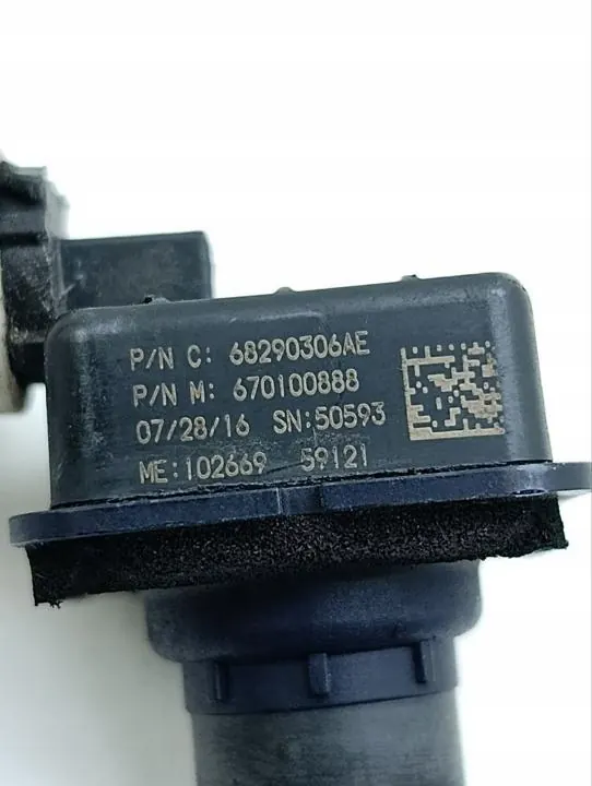 Cámara trasera Maserati Levante OEM 68290306AE image 9