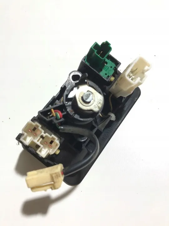 Lexus LS 430 Polttoaineläppäavain OEM 18A118 image 3