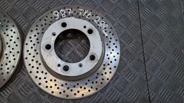 Bromsokset bak vänster+höger OEM Porsche image 8
