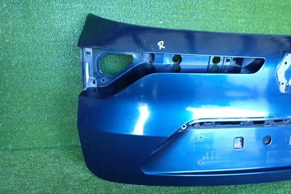 RENAULT MEGANE IV KOMBI acabamento traseiro image 3