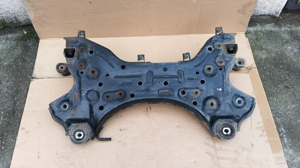 HYUNDAI TUCSON III 2.0 CRDI Sous-châssis avant image 3