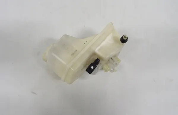 Pompe de réservoir de liquide de frein Chevrolet OE d'occasion image 2