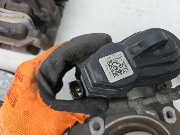 Jarrusatulat Taka OEM 8W0615405AJ/8W0615406AJ image 8