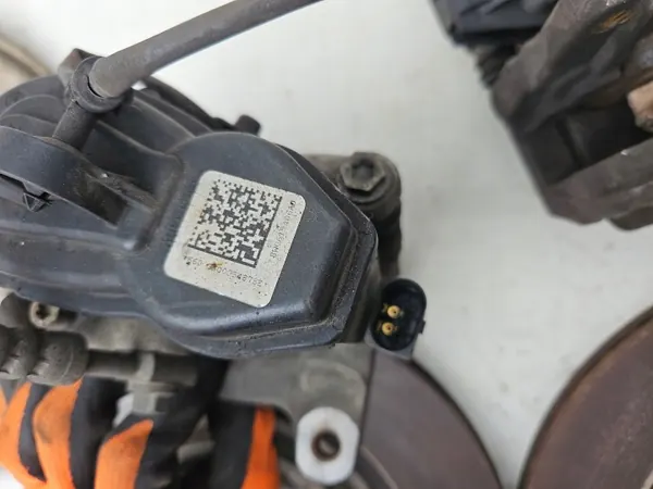 Jarrusatulat Taka OEM 8W0615405AJ/8W0615406AJ image 9