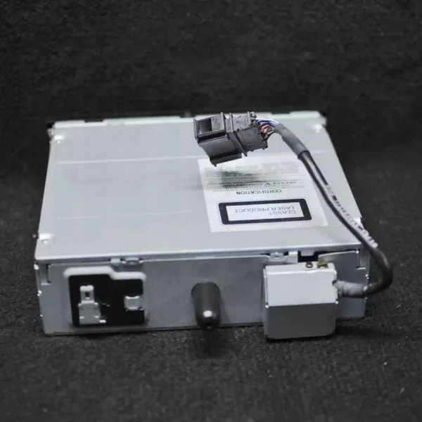 Changer CD VW OEM 3C0035110A pour Passat B6 image 3