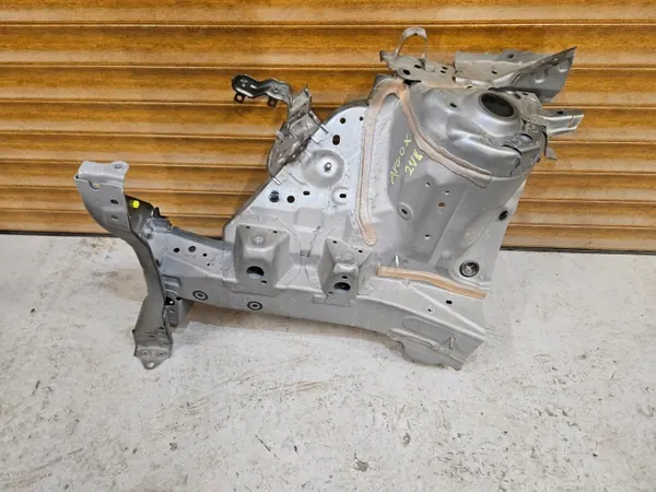 Tocar parts AYGO X 2VK Oikea Sivuhame - Käytetty image 2