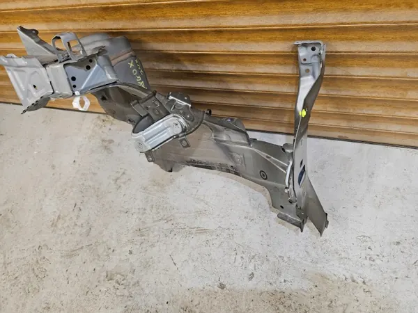 Tocar parts AYGO X 2VK Oikea Sivuhame - Käytetty image 6