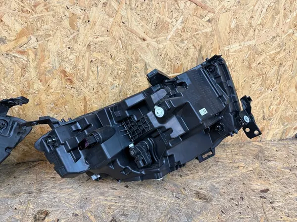 Koko etu vasen oikea ajovalot Renault Austral Full LED image 8