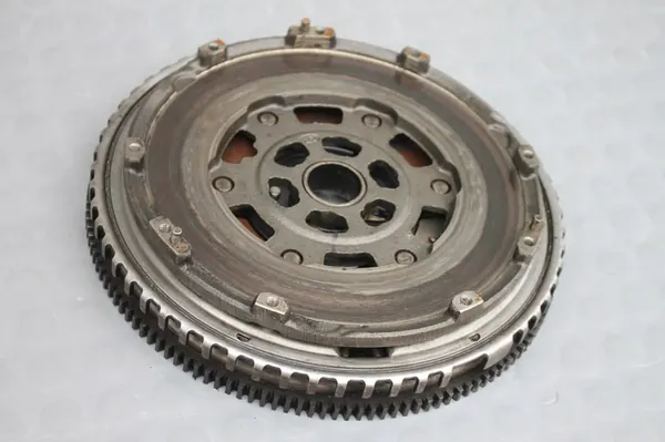 Volante de Dupla Massa Nissan Qashqai J11 1.2 DIG-T 13-21 OEM image 4