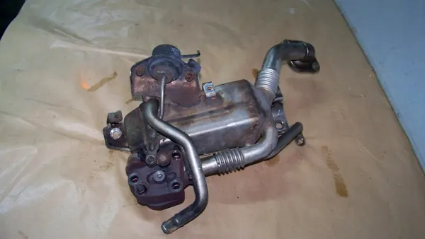 Refroidisseur EGR OEM 55578076 pour Opel Zafira B 1.7 CDTI image 2