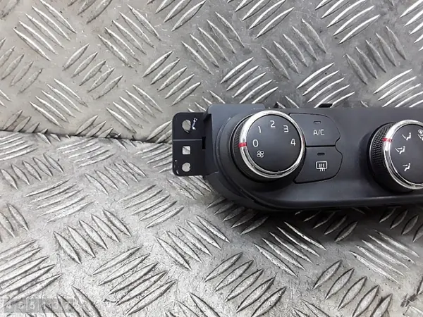 Module de contrôle AC Kia Ceed OEM 97250a2002 image 3