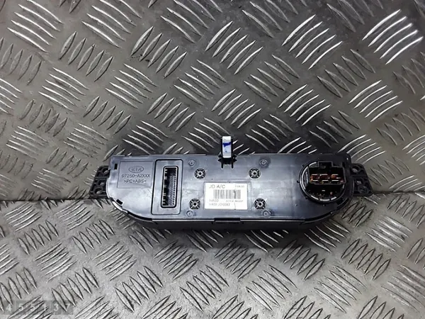 Module de contrôle AC Kia Ceed OEM 97250a2002 image 4