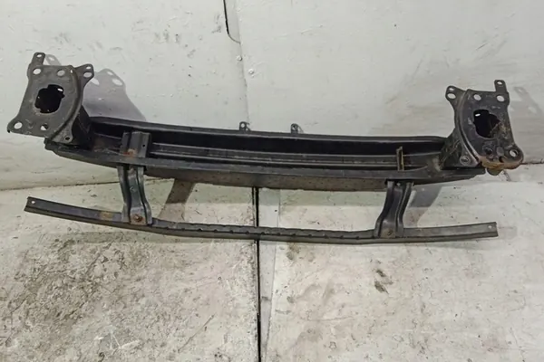 Etupuskuri VW PASSAT B7 ALLTRACK 3C0807093 image 2