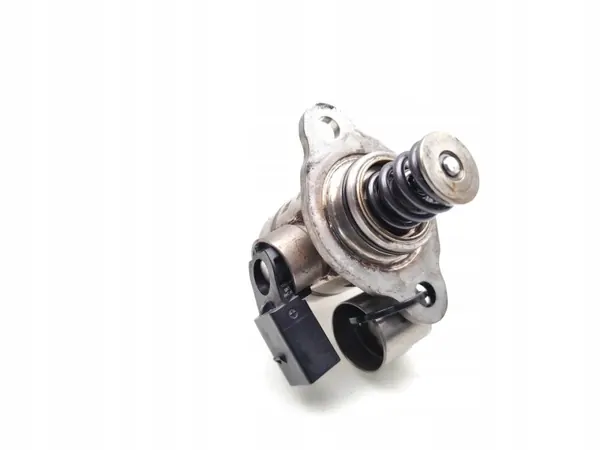 Skoda Octavia högtrycksbränslepump OEM 05E127027 image 10