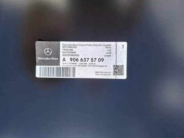 Reparation av högerskärm Mercedes Sprinter W906 OEM image 5