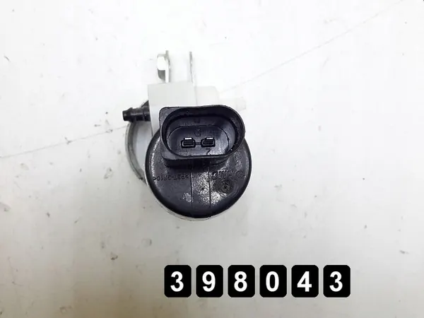 Tuulilasinpesurin pumppu BMW 2 Series F46 2016 7388349 image 3