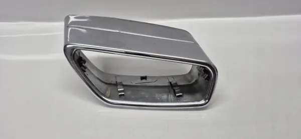 BMW G30 G31 Oikea pakopää OEM 8631959 image 2