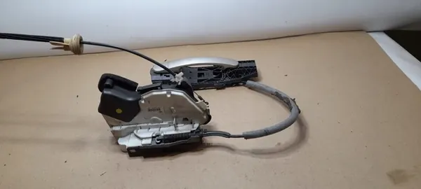 Fram höger dörrlås handtag VW Golf VI image 2