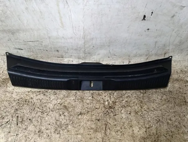 Suzuki SX4 S-Cross achterriemkap OEM 7619261M0 image 2