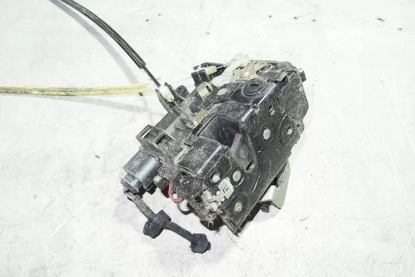 AUDI A6 Rechte Hintertürschloss 4B0839016G image 3