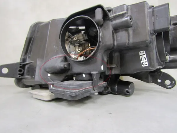 SKODA SUPERB II Xenon Ajovalo Oikea 08-13 OEM 3T1941016E image 6