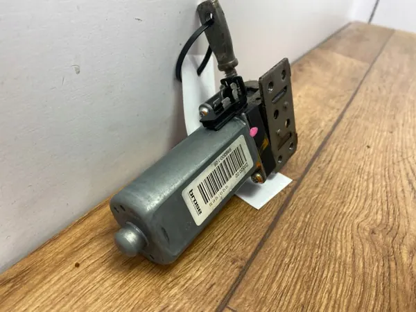 Istuinmoottori OEM 986300106PINYA Dodge Durangolle image 6