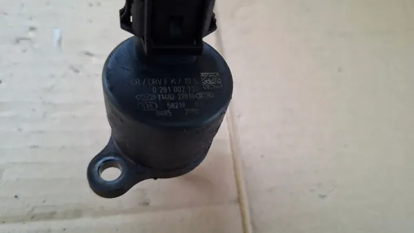 Kraftstoffdrucksensor OEM 0281002732 für Kia Carens image 3