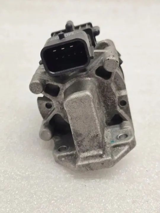 Kopplingsoljepump OEM 32249571 för Volvo XC40 image 3