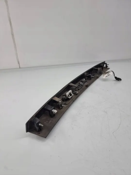 Land Rover Discovery 5 Achterklep Afwerking OEM HY3240406B image 5