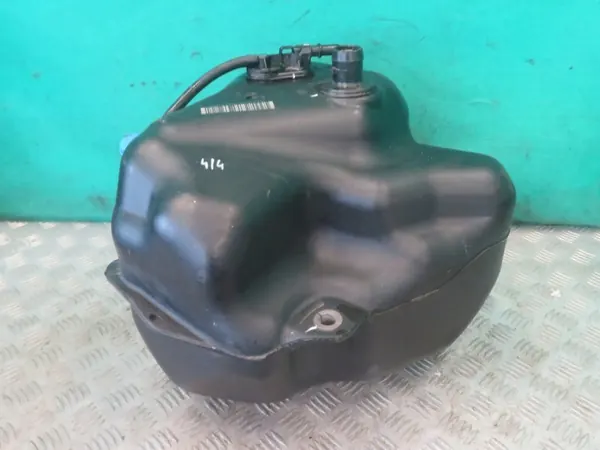AdBlue-säiliö OEM A9064701815 Mercedes Sprinter 2.3 image 2