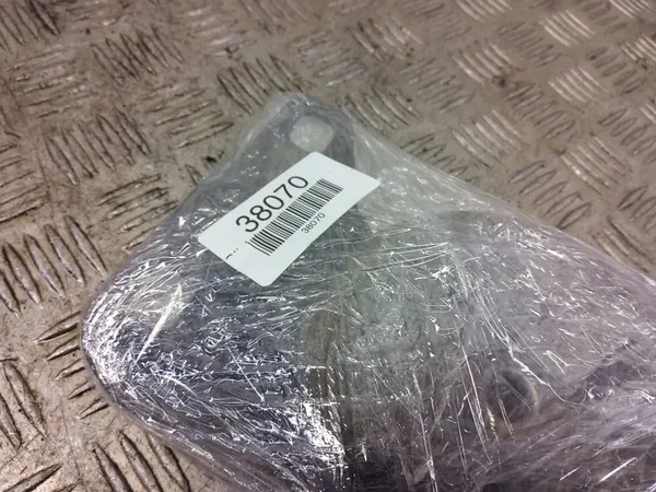 Ford Kuga II 2016 Left Engine Mount Bracket image 2