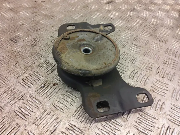 Ford Kuga II 2016 Left Engine Mount Bracket image 6