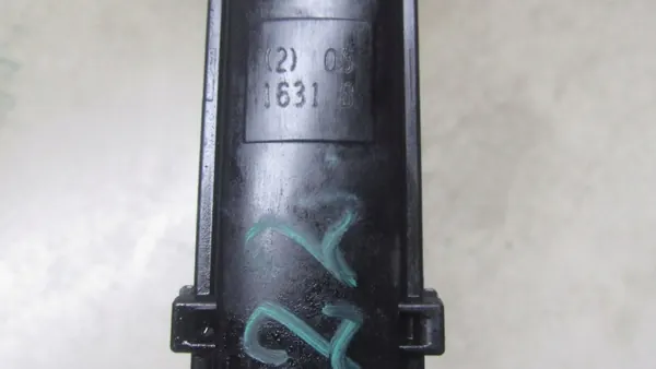 Suzuki OE Oljeröksenhet OEM 193/022 för SX4 S-Cross image 3