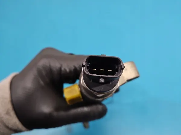 Inspuitrail sensor OEM 0445214111 voor Kia Cerato image 8