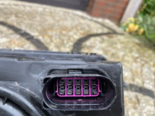 VW CRAFTER I 2E1 Oikea Etuvalaisin image 10