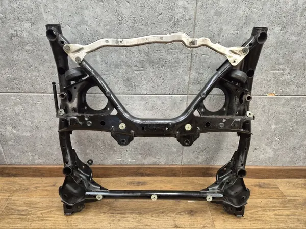 BMW Voorophangingbalk OEM 6872118 - Gebruikt image 2