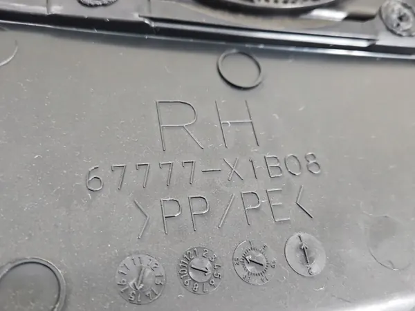 OEM 67777-X1B08 Türverkleidung Vorne Rechts Toyota RAV4 IV image 4