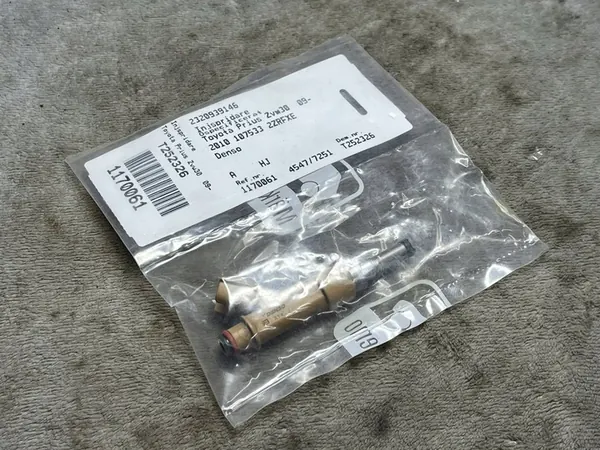 Toyota Prius (XW30) 2012 Polttoaineen ruisku 2325037010 image 4