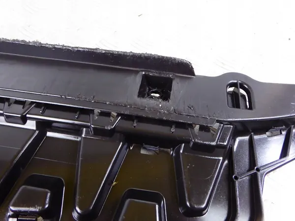 Skoda OE 5E0807611B nedre stötfångarskydd image 8