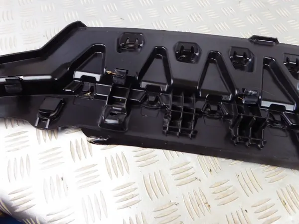 Skoda OE 5E0807611B nedre stötfångarskydd image 9