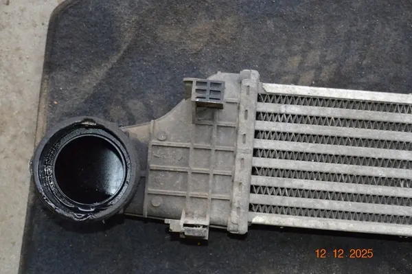 Intercooler Mercedes-Benz E W211 image 7