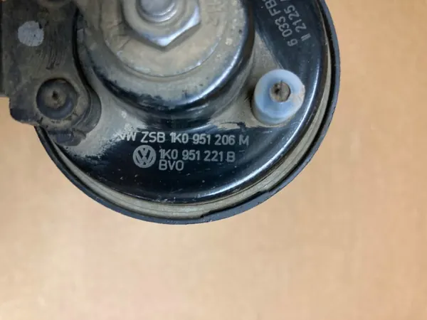 Skoda Octavia Superb Yeti Äänimerkki OEM 1K0951221B 1K0951182G image 3