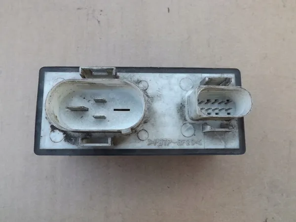 VW Golf 3 III Passat B4 Fläktstyrmodul 357919506A image 3