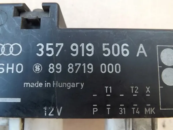 VW Golf 3 III Passat B4 Fläktstyrmodul 357919506A image 5
