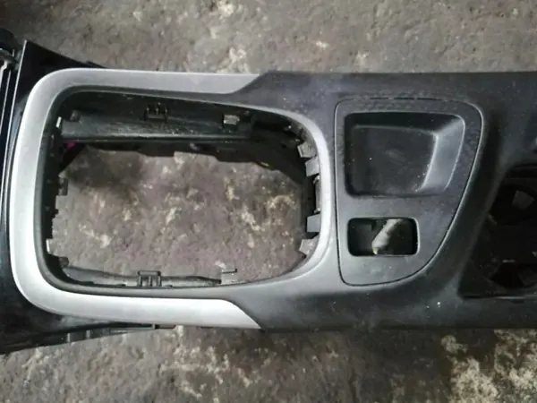 Accoudoir OEM 22792682 pour Opel Insignia A Berline 2009 image 6