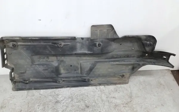 Volkswagen Polo V 6R 2012 Underredskydd Höger image 2