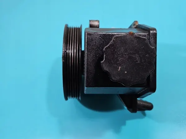 Bomba de direção assistida Mercedes W210 2.2D OEM 0024662201 image 6