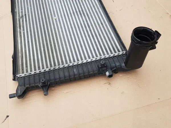 Intercooler / VW Touran I Golf V Passat B6 1.9 TDI 2.0 TDI image 10