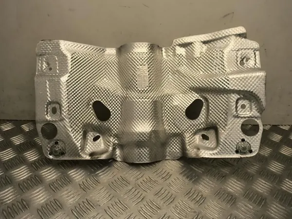 Lämpösuoja OEM 8MA521443 Audi Q5 GUB 2025:lle image 2