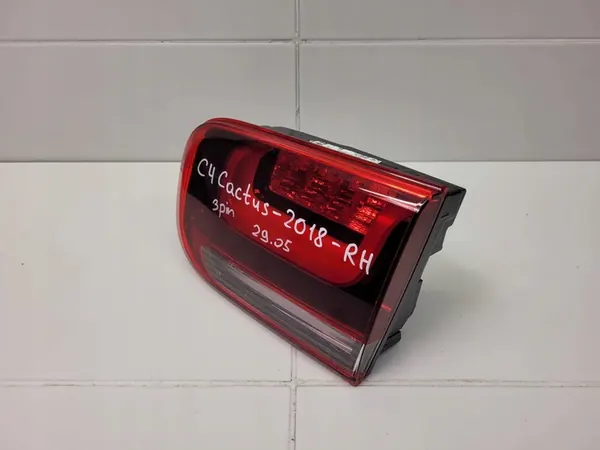 Luz trasera derecha para Citroen C4 Cactus 2016 9821352180 image 3